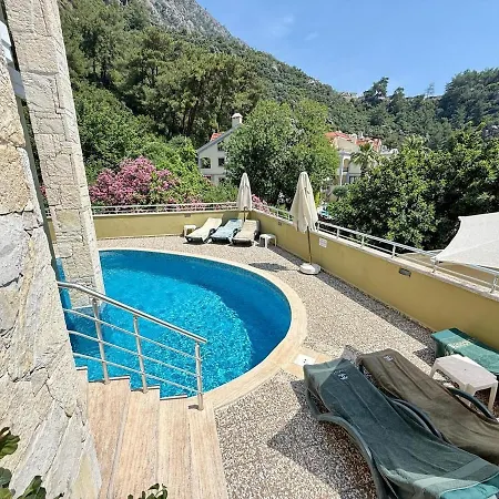 Private 5 Bedroomed Botanika In Turunc With Private Pool Villa *
